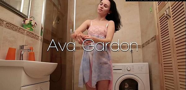  Real virgin Ava Gardon new video in the shower